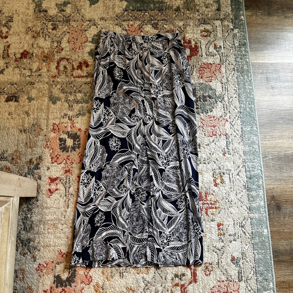 Roxy Maxi Skirt | Navy Blue and White | Size Small | NWT